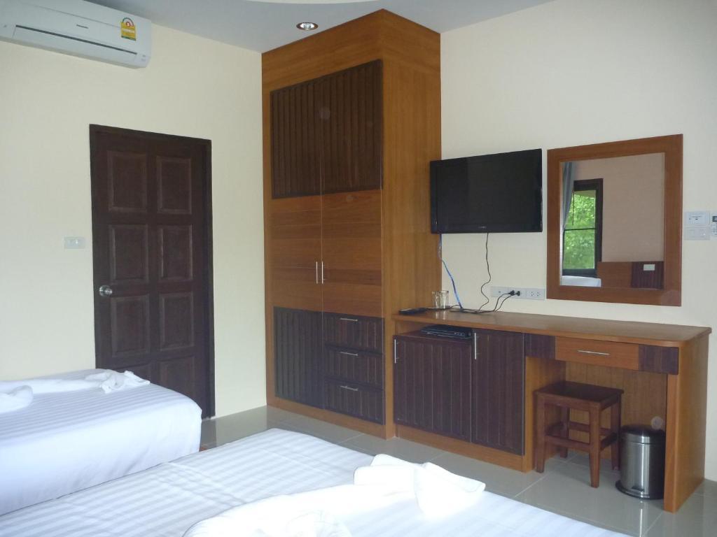 Phatcharee Resort Ban Tai Quarto foto