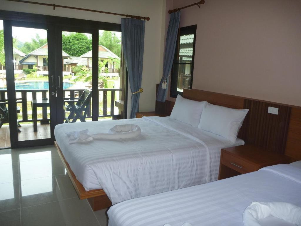 Phatcharee Resort Ban Tai Quarto foto