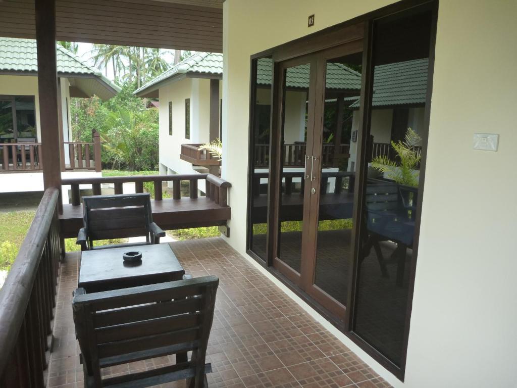 Phatcharee Resort Ban Tai Quarto foto