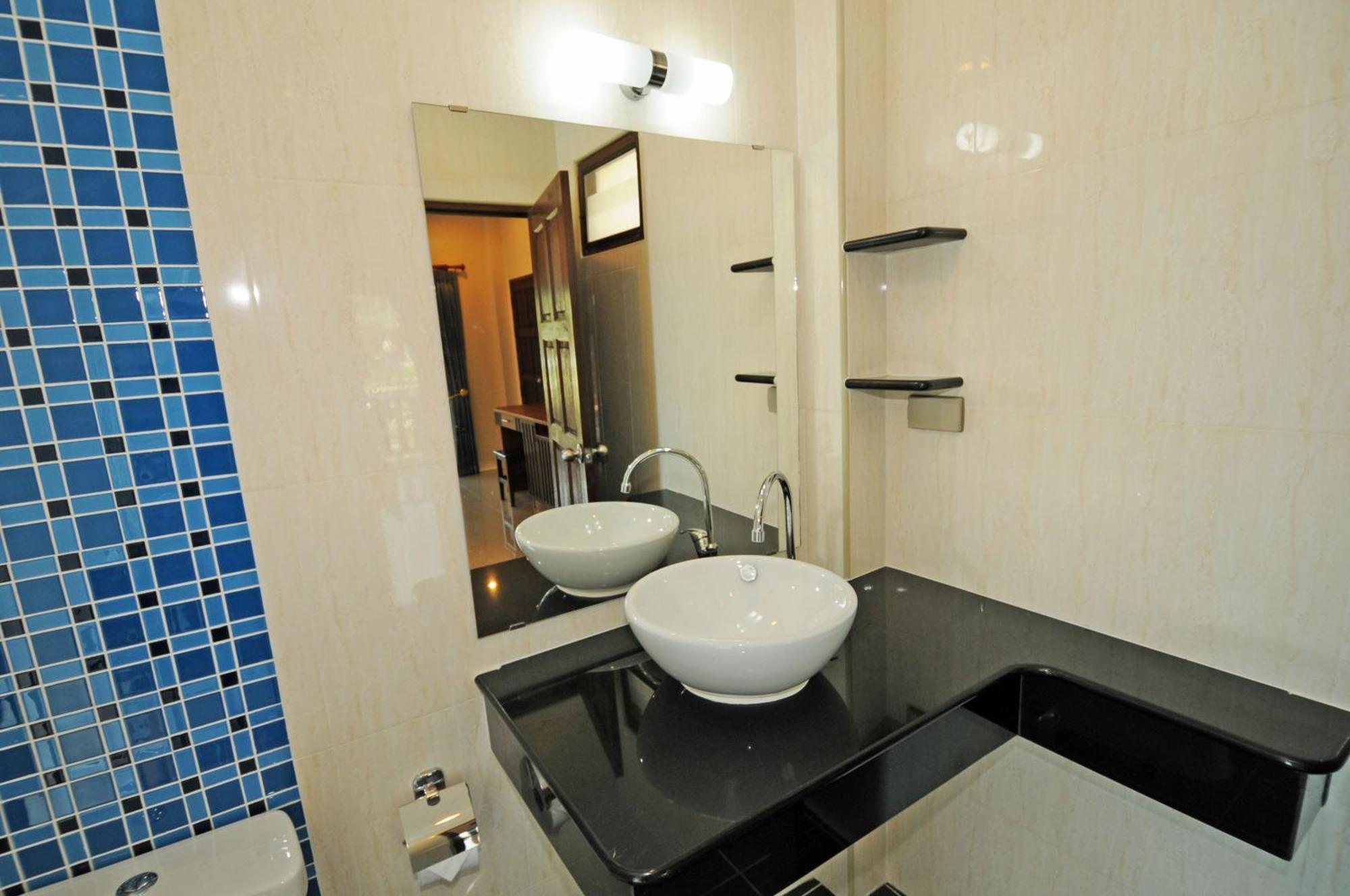 Phatcharee Resort Ban Tai Exterior foto